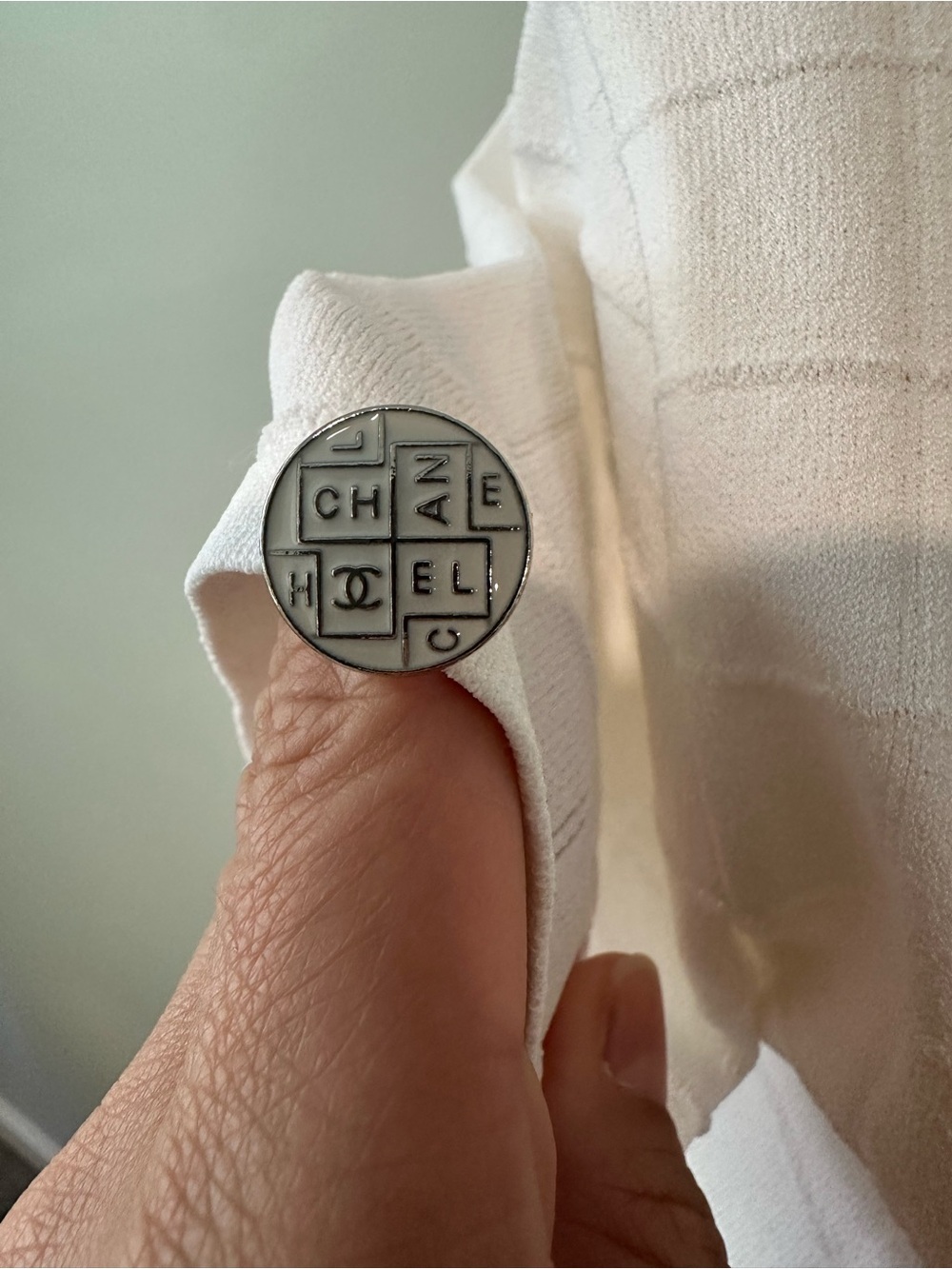 CHANEL Classic White Grid-
Texture Short Sleeve Top - Picture 5 of 9